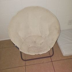 Small White Chair 