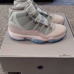 DS Nike Air Jordan 11 (XI) Adapt  Powder Blue Sz. 10