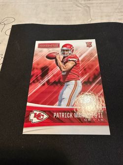 Patrick Mahomes II Rookies & Stars RC Football Card