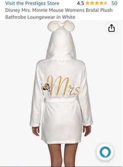 BATHROBE Disney Mrs. Minnie Mouse Women’s Bridal Plush Bathrobe Loungewear In White…SIZE  S/M In New Condition…$25