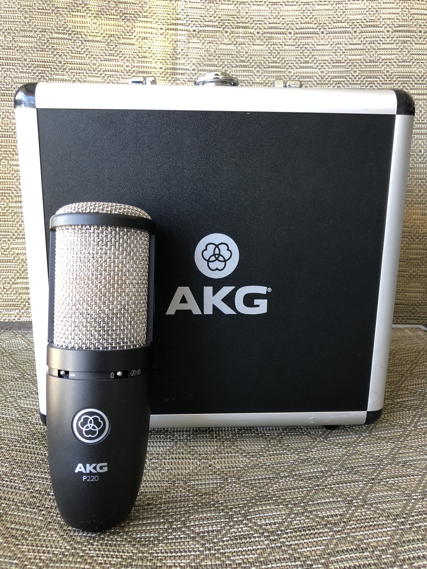 AKG P220 Studio Condenser Microphone Mic With Case