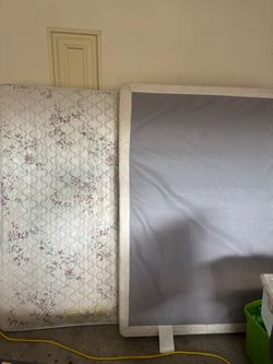 Full Size Mattress and Box Spring