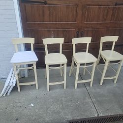 4 Counter Height Kitchen Stools/Chairs