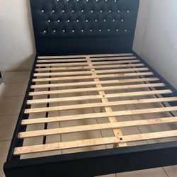 Cama Queen Size Nueva En Su Caja