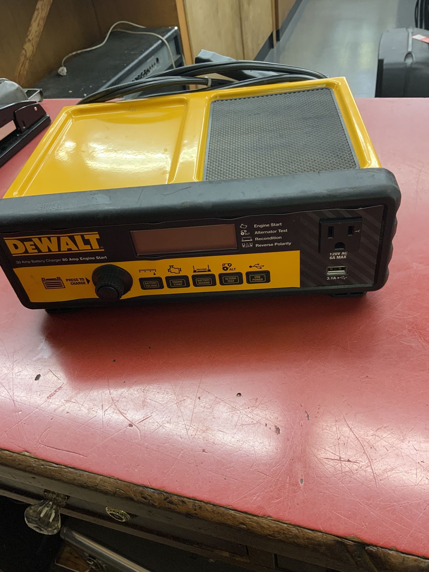 Dewalt Battery Charger