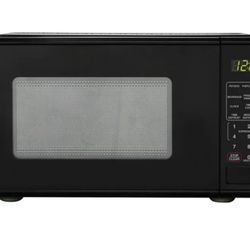 Mainstays 0.7 Cu. Ft. Compact Microwave – Black