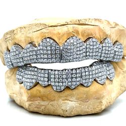8 Top 8 Bottom Silver Vvs Moissanite Grillz 