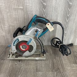 Makita 7-1/4 in. Hypoid Circular Saw 5377MG