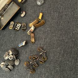 Ww1 or ww2 pins