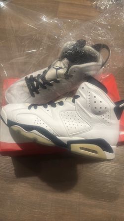 Jordan 6 Retro Midnight Nave. 11s