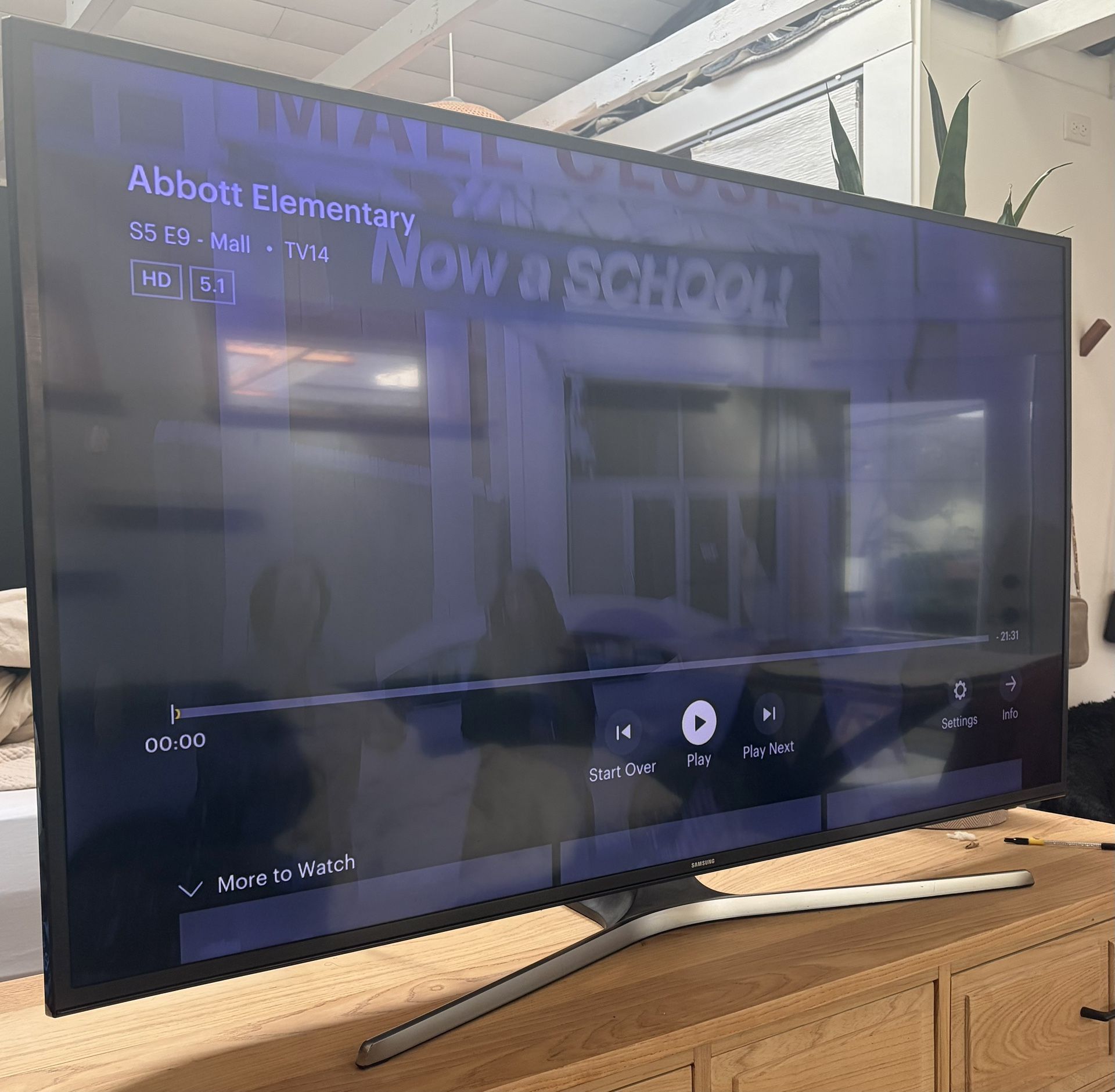 55β Samsung Smart Tv