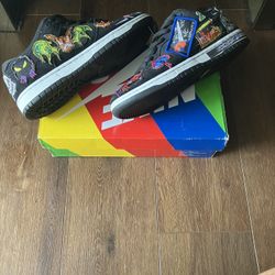 Nike  ‘neccface’ SB’s