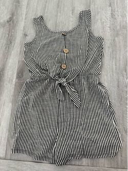 Girls Blk/ white romper if it’s posted it’s available.Msg4pickup
