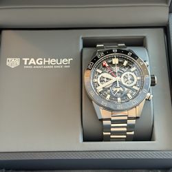 TAG Heuer CARRERA