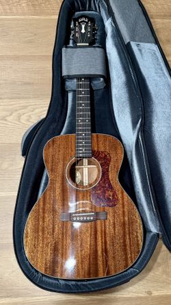 Guild OM-120 All Solid Mahogany Acoustic Guitar
