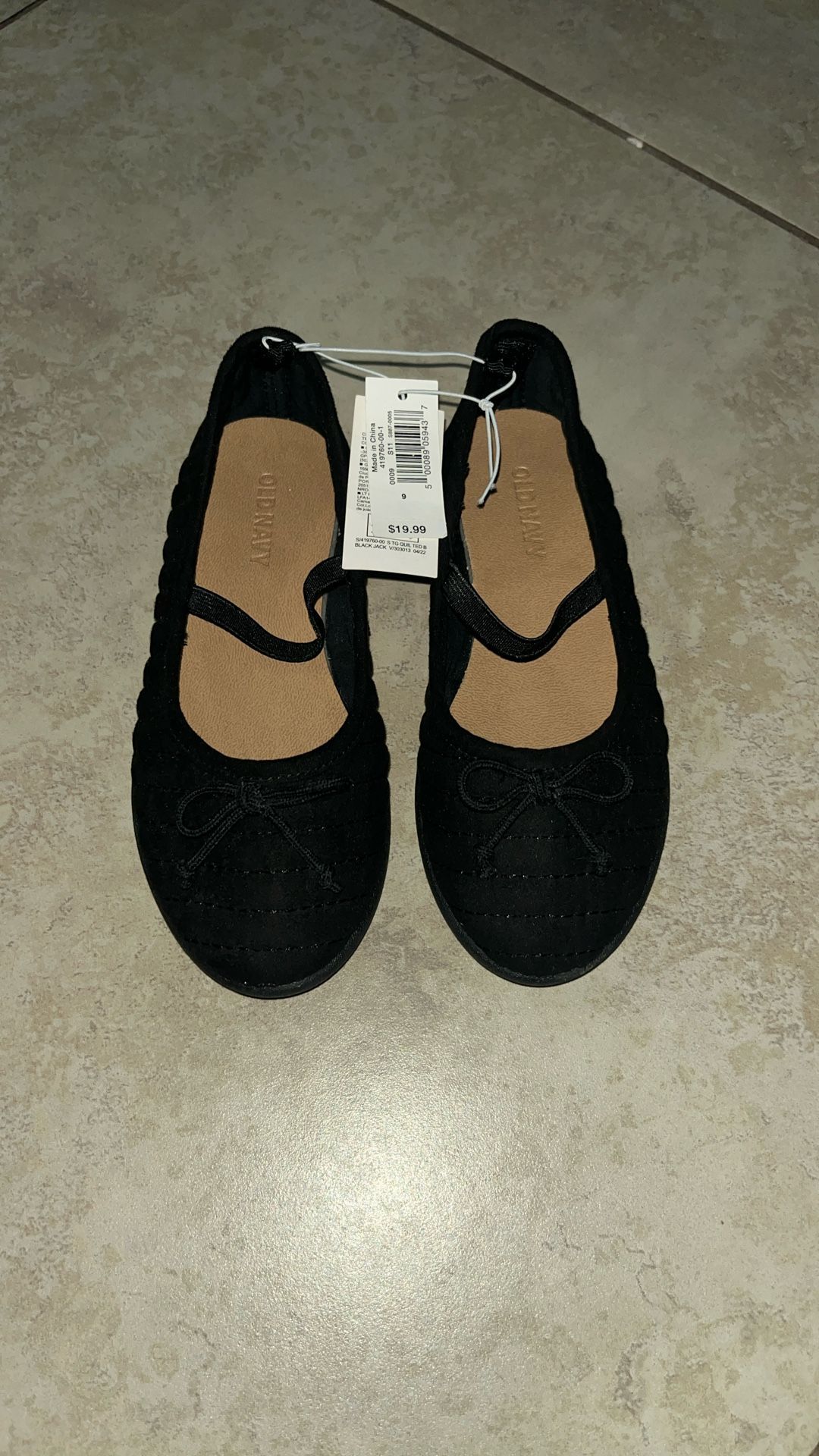 Old Navy Toddler Girl’s Black Quilted Shoes, Size 9