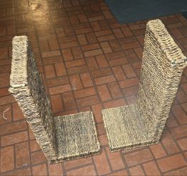 Seagrass/rattan (?) shelves
