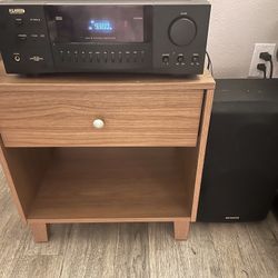 AM/FM RECEIVER 