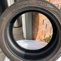 Kumho Used Tire For Lexus LS 500. Front Left Driver Side