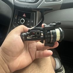 *VINTAGE* Shakespeare sigma graphite 2400-030 Reel (with line) price is negotiable