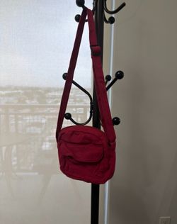 Adjustable red bag
