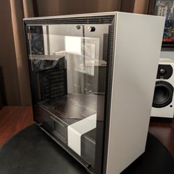 NZXT H700 Gaming PC Case