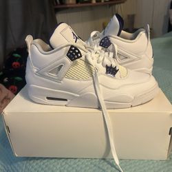 Metallic Purple Jordan 4’s Size 10.5