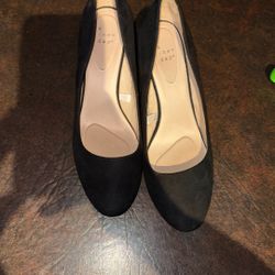 Black wedges 