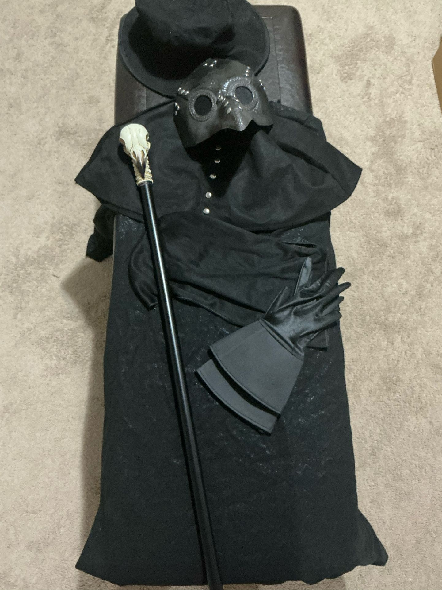Plague Doctor Costume + Skull Stone Cane (size Men’s M)
