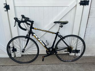 KHS Flite 150 ( Mens Road Bike )