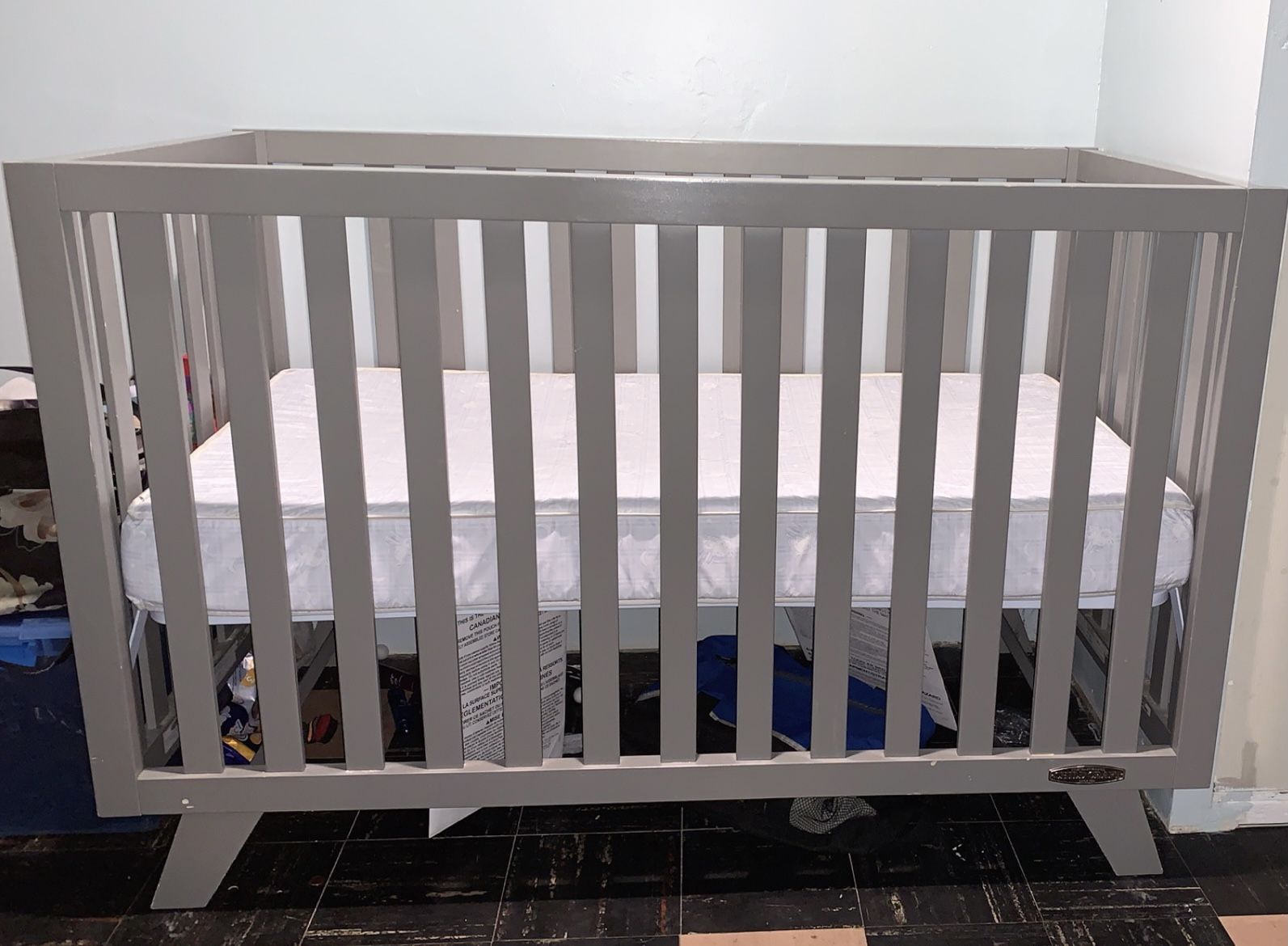 Baby crib