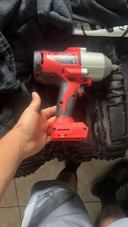 Milwaukee Cordless Impact Wrench