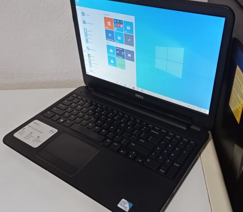 DELL LAPTOP*** PERFECT FOR SCHOOL AND WORK