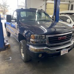 2005 GMC Sierra