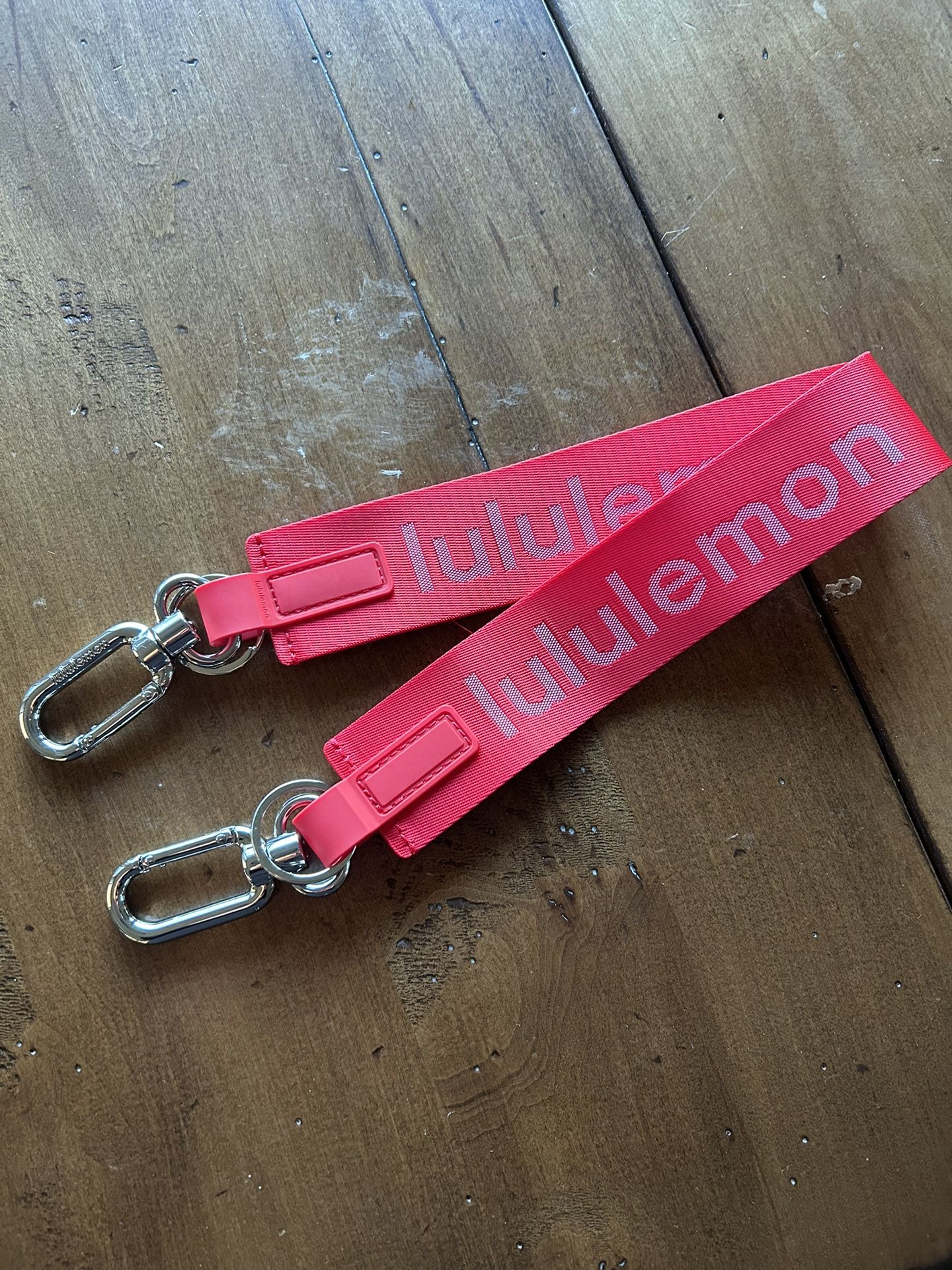 lululemon never forget red keychains (2x) 