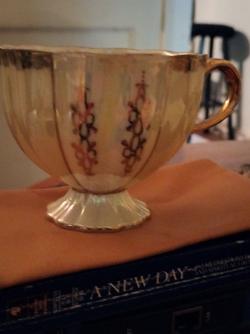 Vintage Royal Sealy