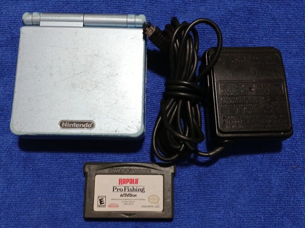 Nintendo Gameboy Advance SP AGS 101 With Charger And Game
