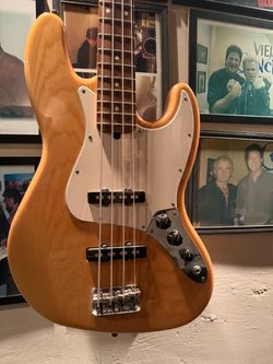 1999 Fender American Jazz Bass. Natural mint
