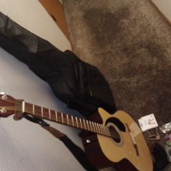 FENDER CONCERT ACOUSTIC ELECTRICAL GUITAR