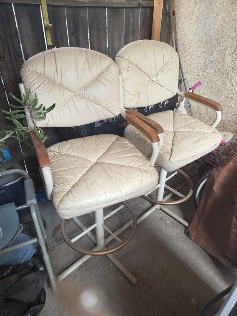 2 Bar Stool Chairs