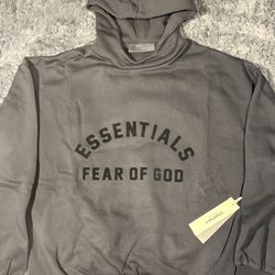 Essential hoodie