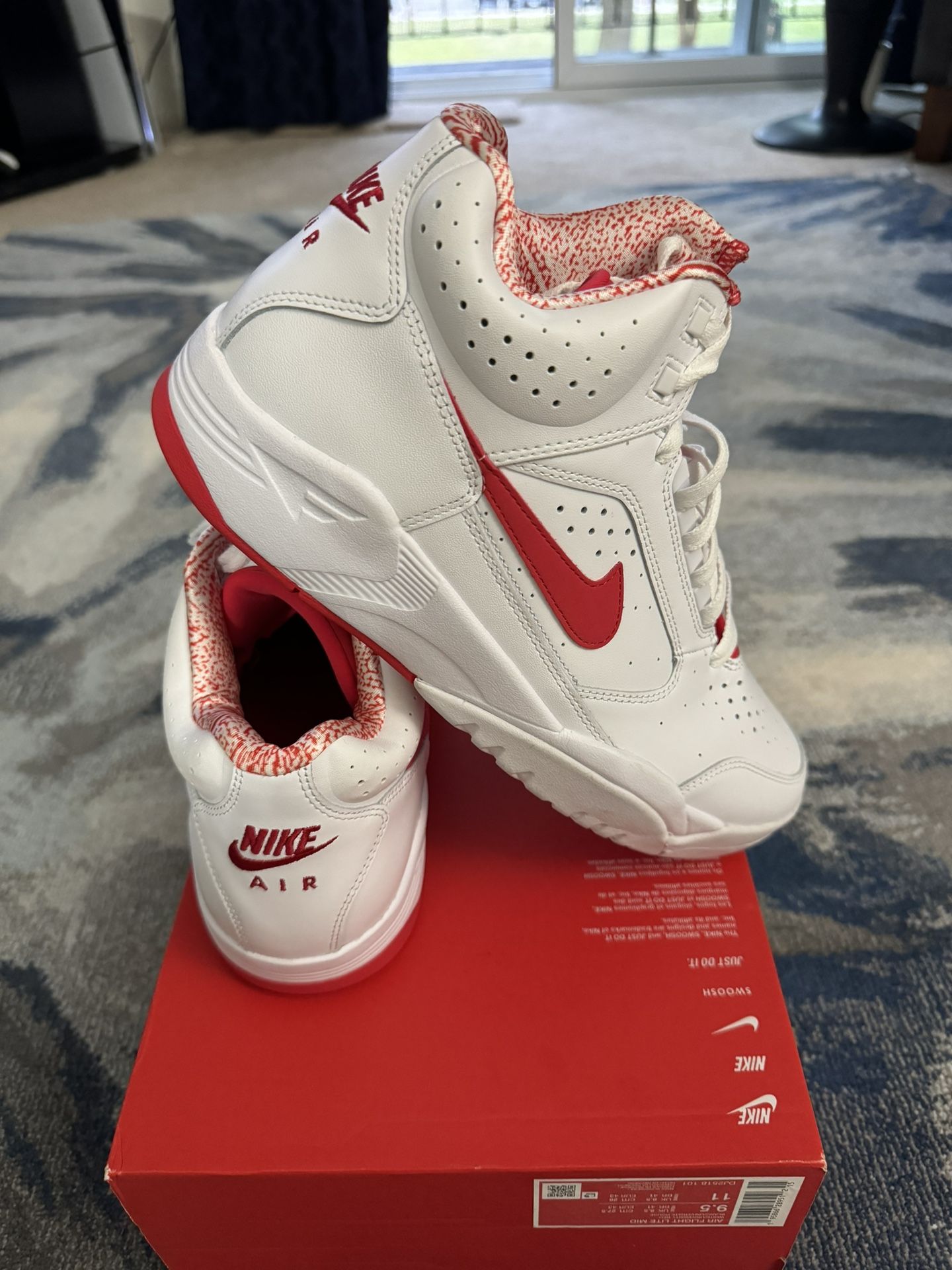 Nike Air Men Size 9.5 BUT Fits Size 9 too Brand New in Palatine