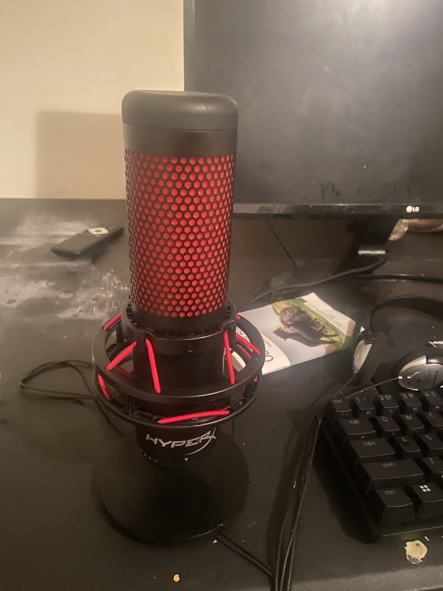 HyperX QuadCast S - USB Microphone - RGB Lighting