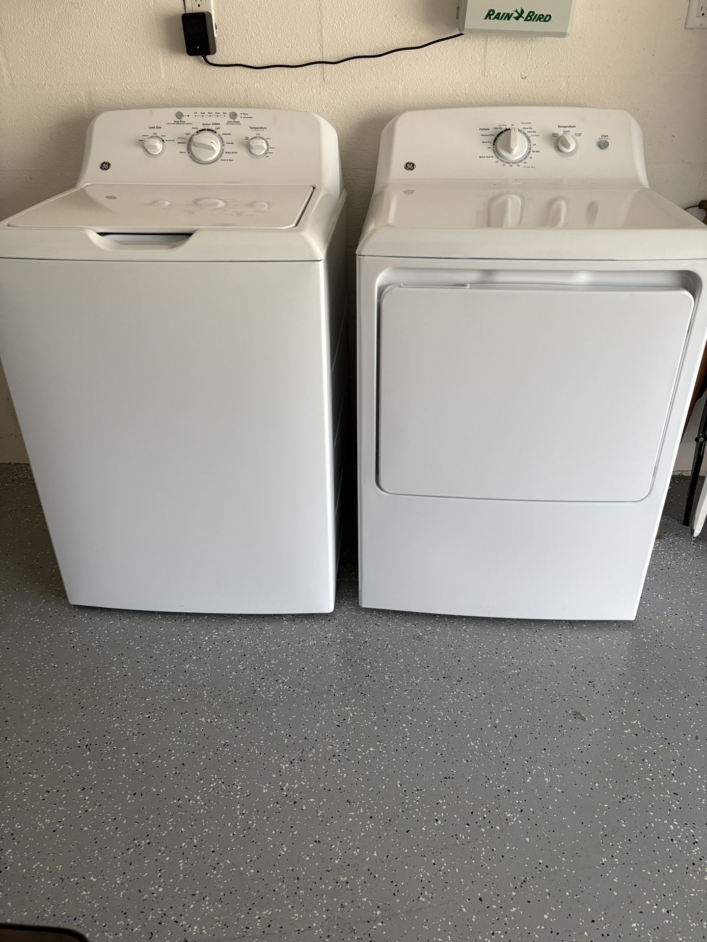 BRAND NEW GE Washer & Dryer