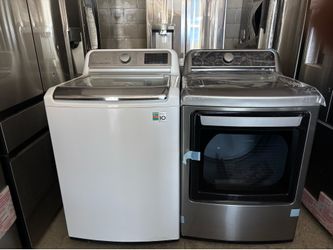 New Open Box LG Super Large Capacity Washer/Dryer Gas Hookup