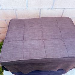 Large ottoman fabric seat/couch/chair