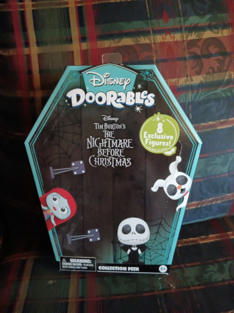 RARE 2021 Disney Doorables Nightmare Before Christmas  Peek Pack...opened 