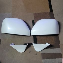 2011 to 2016 nissan Quest White mirror caps