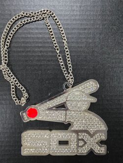 Chicago White Sox Rare Metal Homerun Faux Diamond Necklace - NWOT