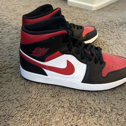 Nike Men's Air Jordan 1 Mid Shoes - Black / Fire Red / White